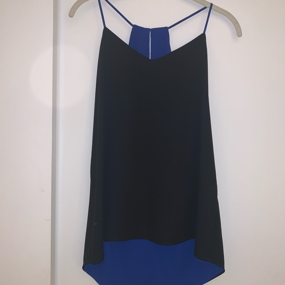 Reversible tank